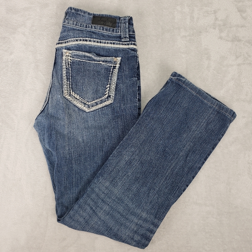 Daytrip Virgo Bootcut Embroidered Mid Rise Medium Wash Jeans Women's 30 (32)